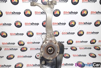 Поворотный кулак правый Audi